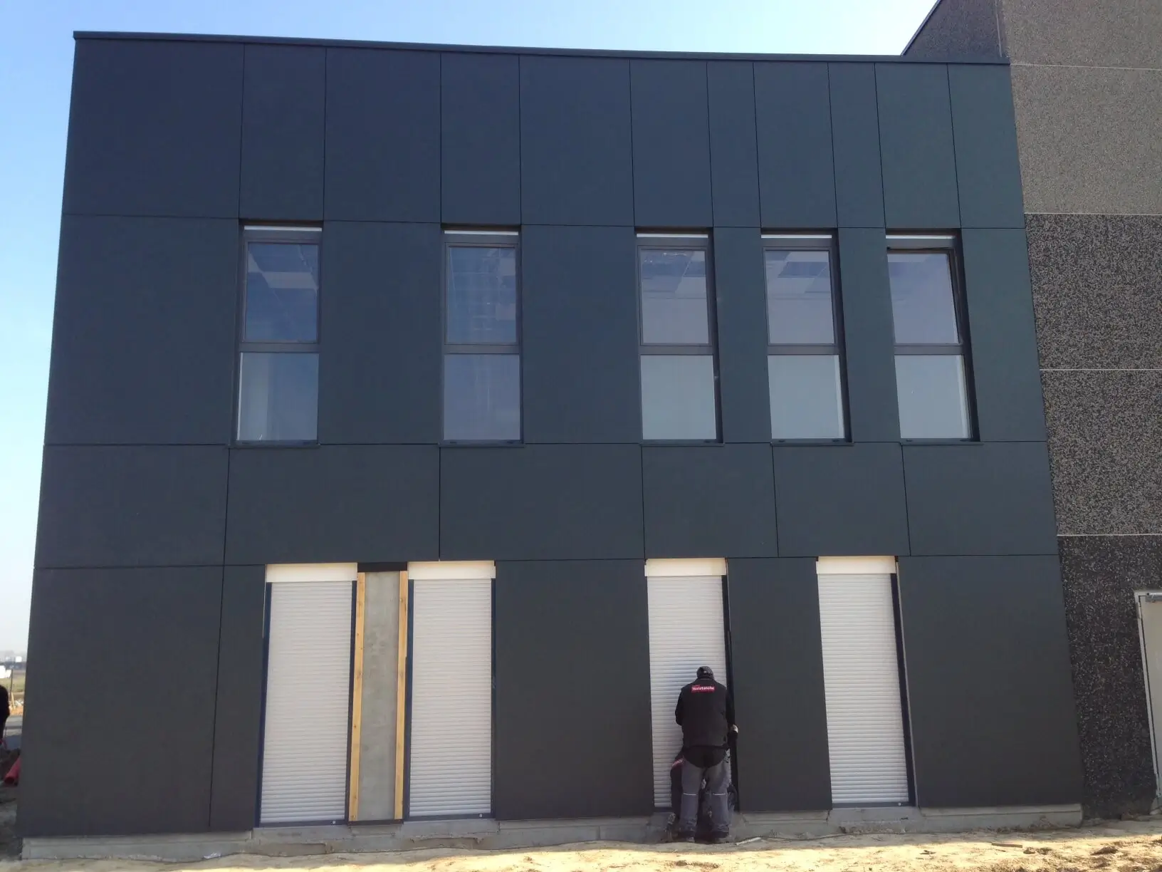 Chantier EurEquip – bardage et couverture Norétanche – photo 12