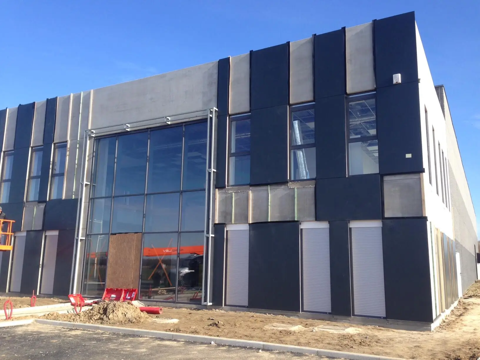 Chantier EurEquip – bardage et couverture Norétanche – photo 4