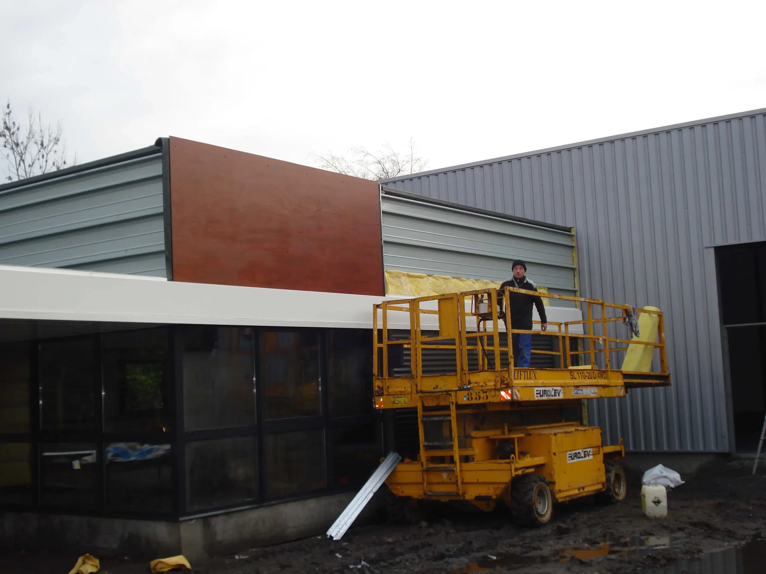 Chantier BDLP / CEPS – bardage et couverture Norétanche – photo 12