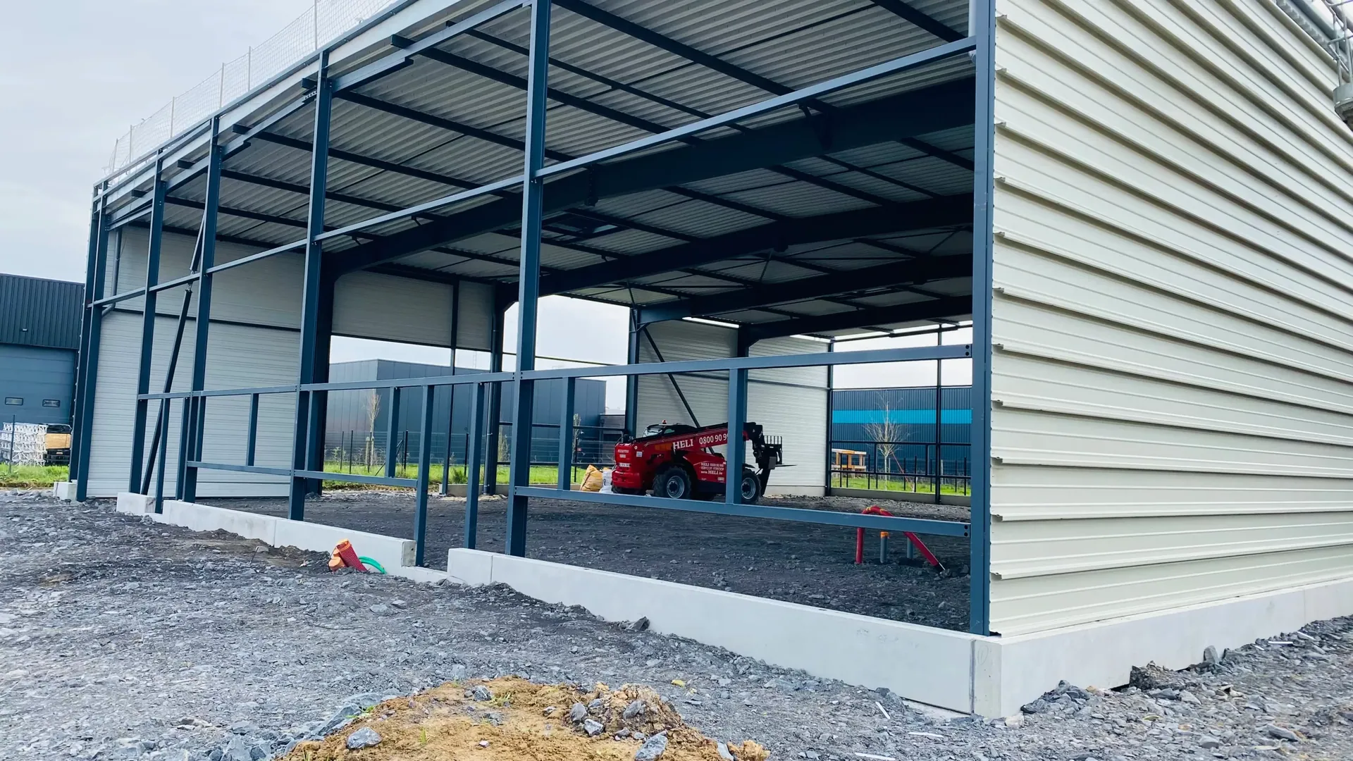 Chantier Chantier XXL Organisation – bardage et couverture Norétanche – photo 14