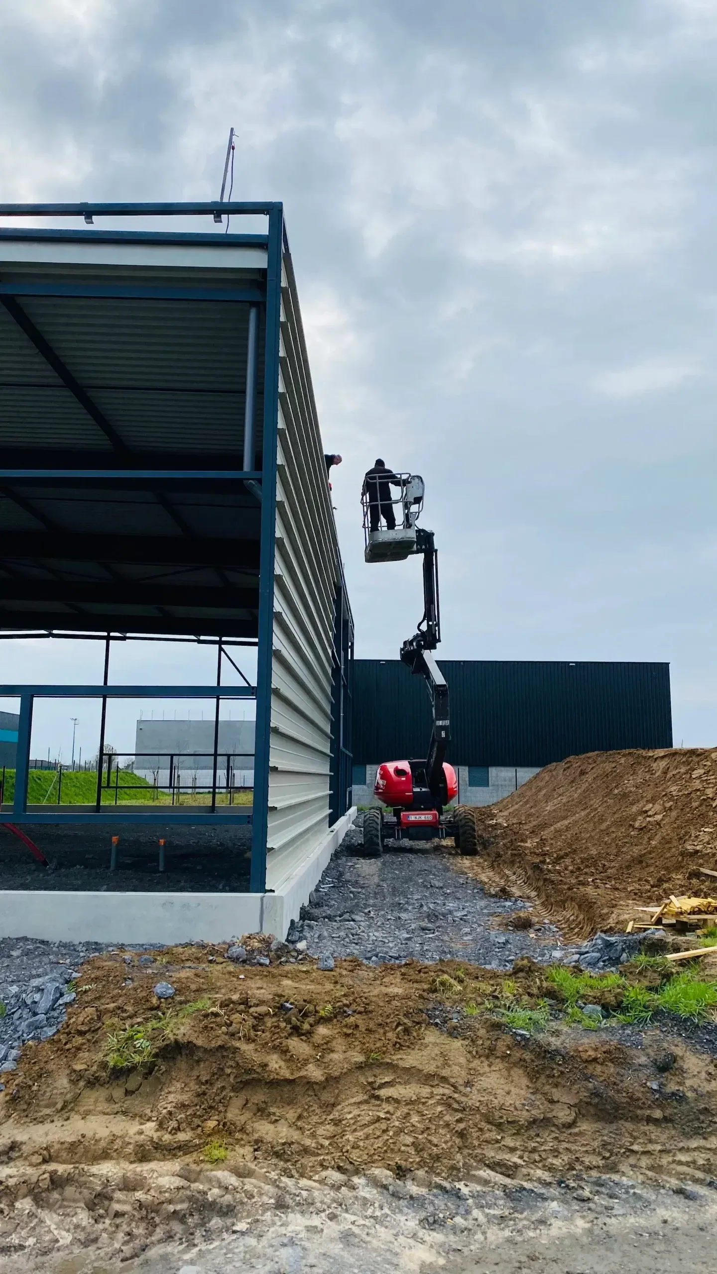 Chantier Chantier XXL Organisation – bardage et couverture Norétanche – photo 12
