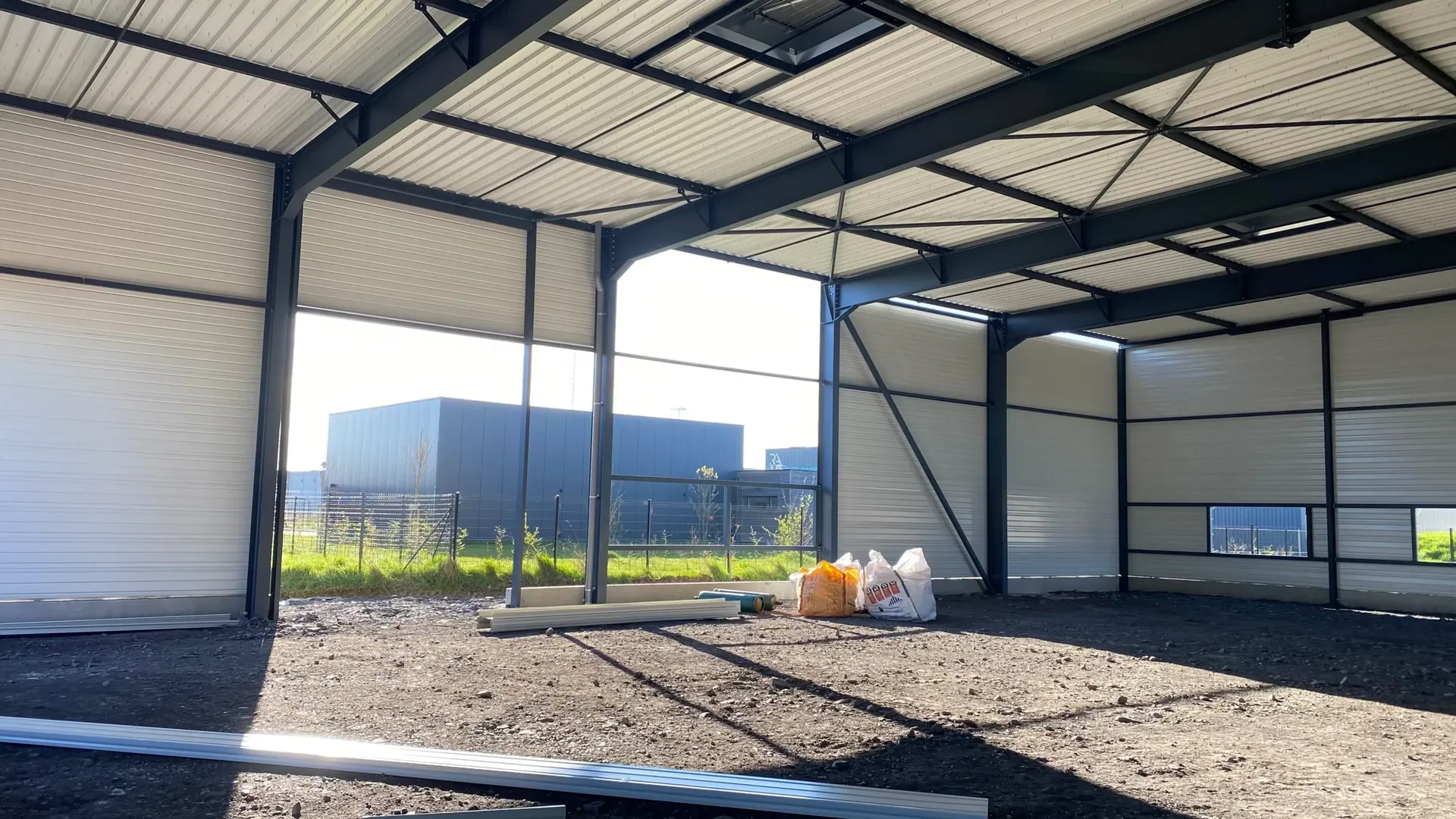 Chantier Chantier XXL Organisation – bardage et couverture Norétanche – photo 18