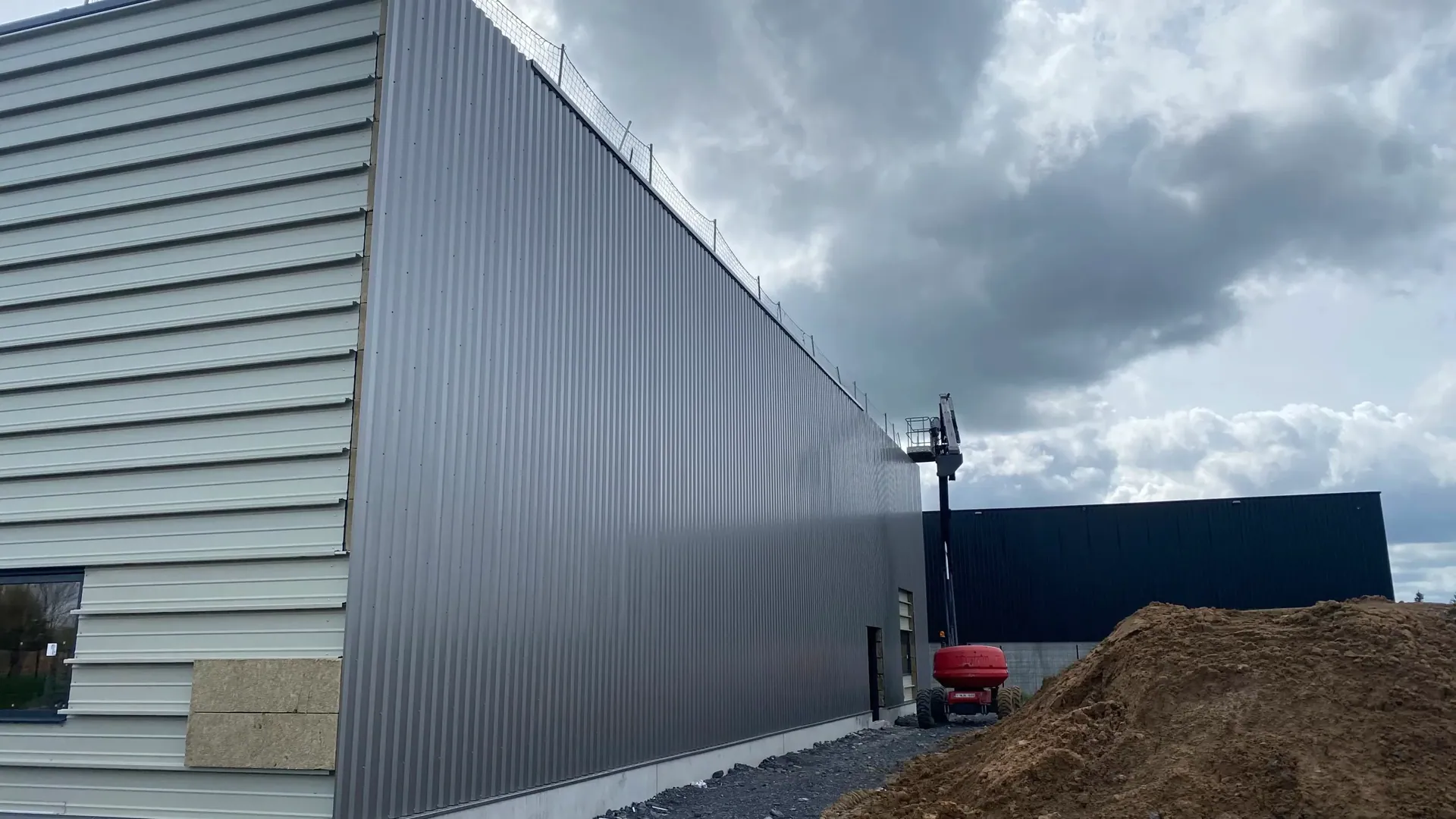 Chantier Chantier XXL Organisation – bardage et couverture Norétanche – photo 23