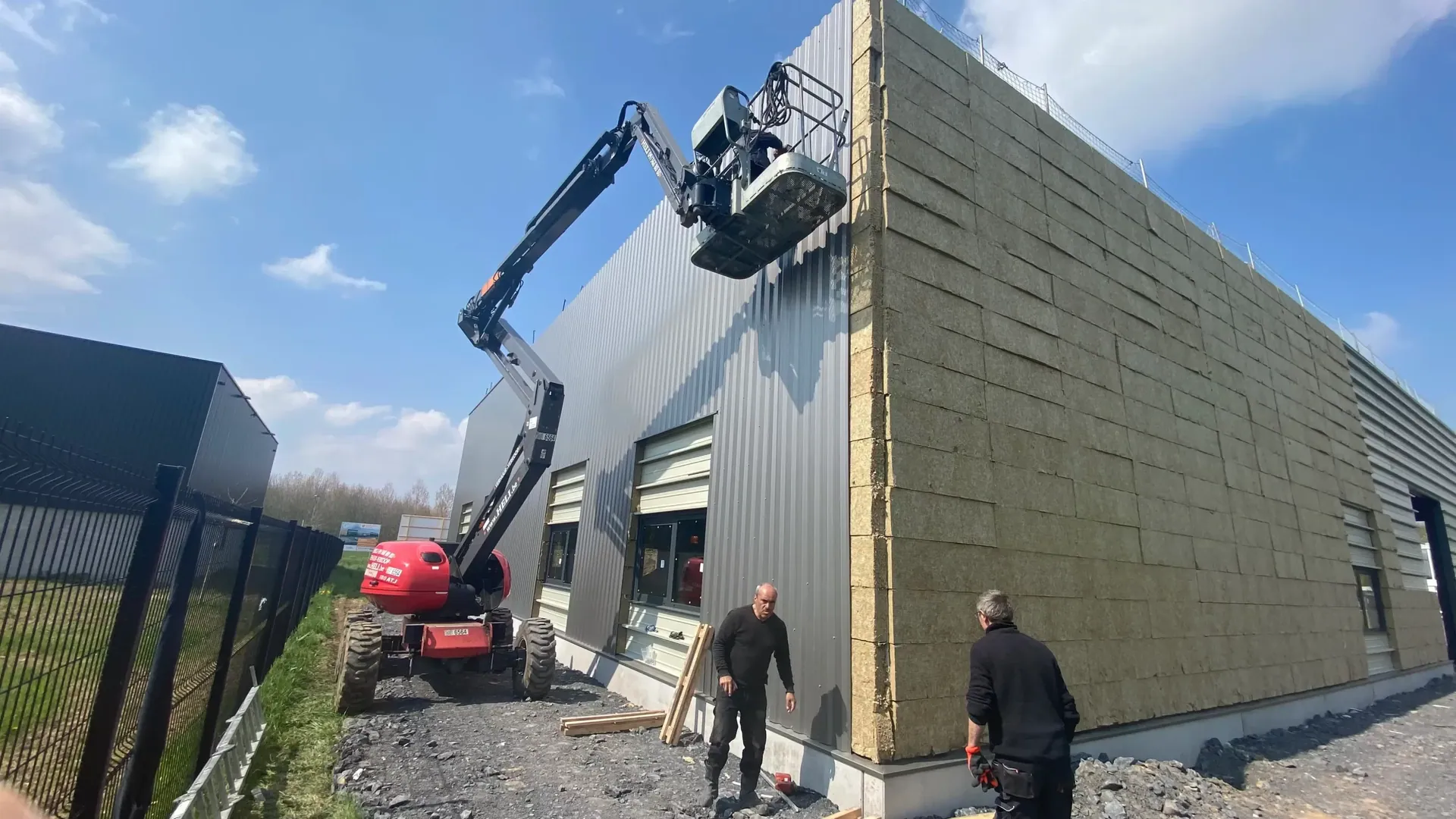 Chantier Chantier XXL Organisation – bardage et couverture Norétanche – photo 26